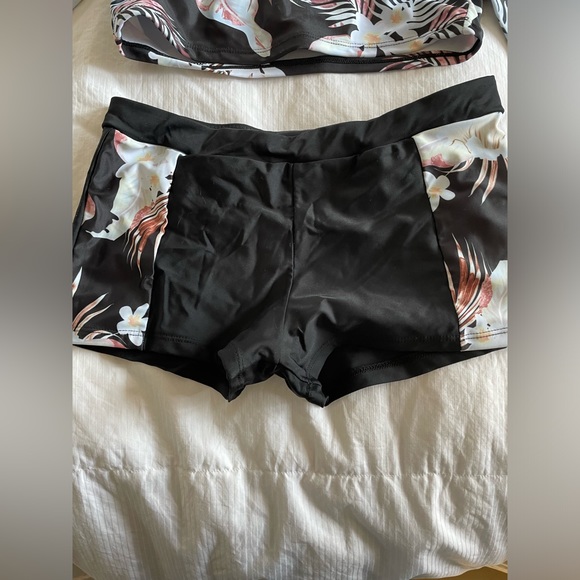 NWOT SURF SET - Picture 3 of 5